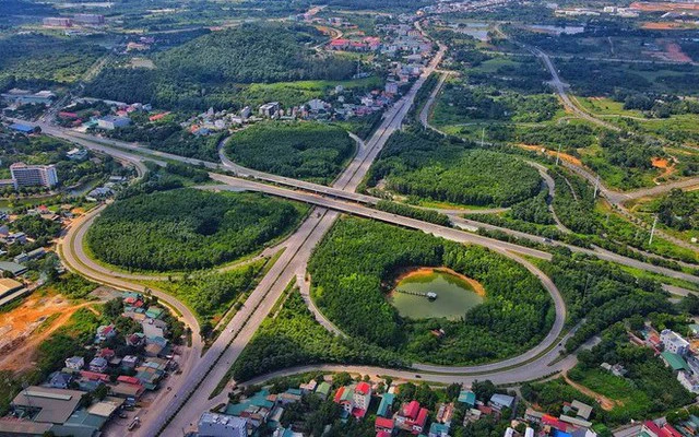 Đầu tư đất nền sổ đỏ Hòa Lạc: An toàn – Pháp lý rõ ràng, Hòa Lạc sắp lên thành phố, loạt dự án hạ tầng nghìn tỷ dồn dập triển khai, bất động sản Hòa Bình có "nóng" theo?