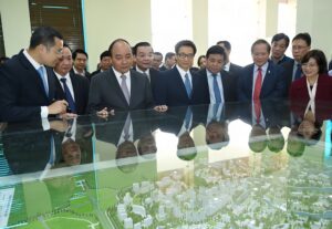 Thủ tướng Chính phủ đến thăm Khu CNC Hoà Lạc