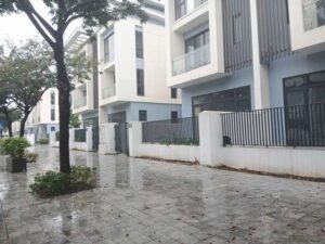 Hàng triệu tỉ đồng tín dụng đang bị chôn trong bất động sản