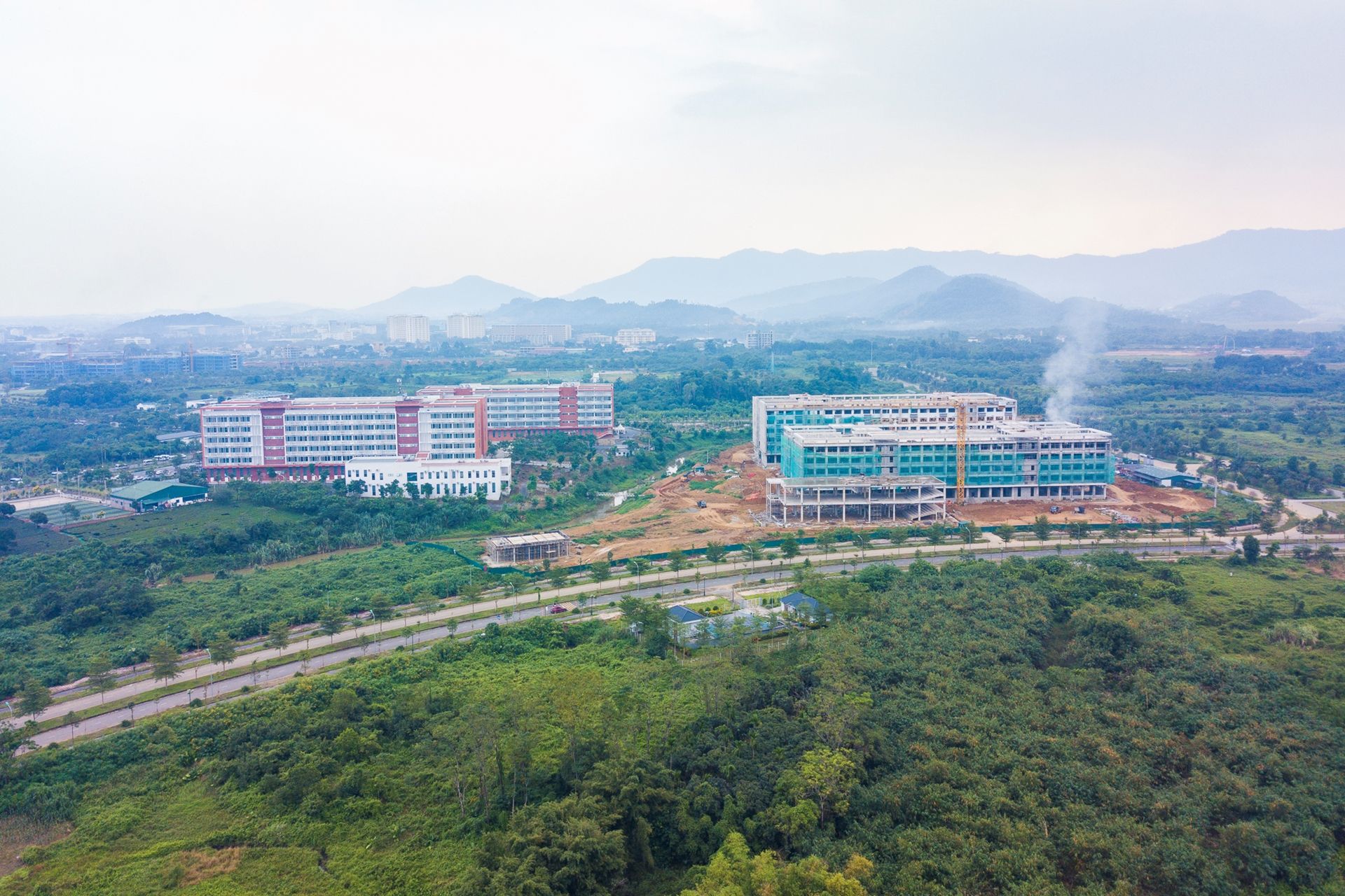 ĐHQGHN HÒA LẠC TĂNG TỐC XÂY DỰNG ĐÔ THỊ ĐẠI HỌC THÔNG MINH