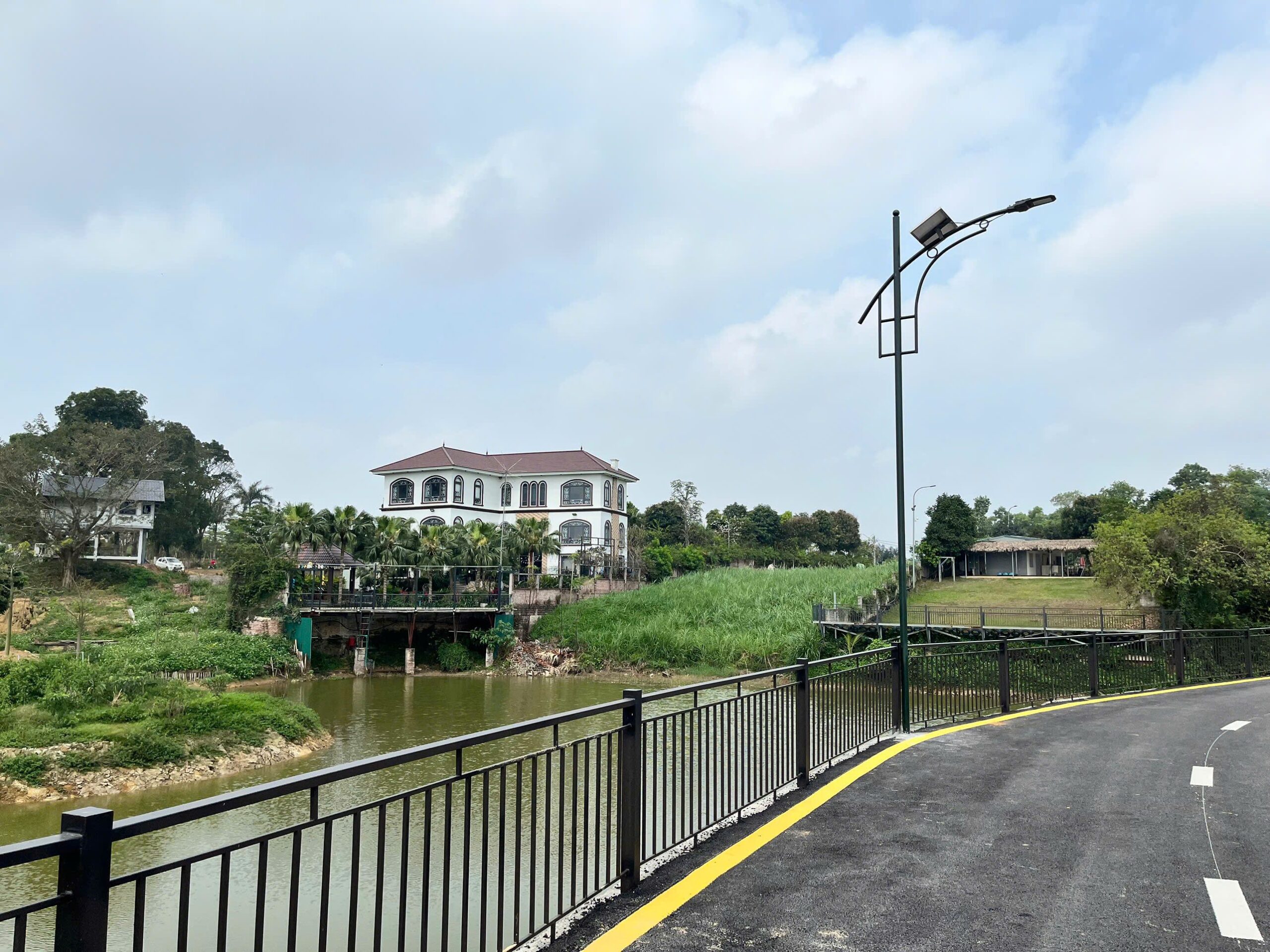 🔥MỞ BÁN 70 LÔ ĐẤT NỀN HOÀ LẠC ĐÓN SÓNG CÔNG NGHỆ, GIÁO DỤC LỚN NHẤT THỦ ĐÔ - TRỰC TIẾP CĐT 2 MỞ BÁN 70 LÔ ĐẤT NỀN HOÀ LẠC